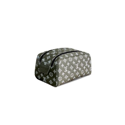 LOUIS VUITTON DOPP KIT M12651 (28*16.5*15cm) 